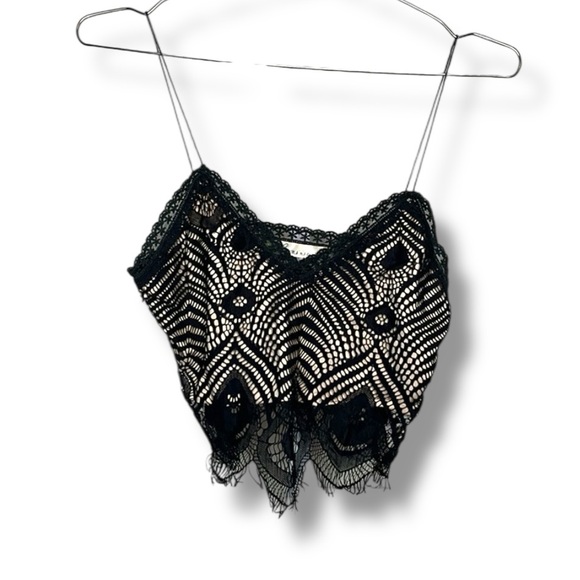 Lovers + Friends Tops - Lovers And Friends Lace Cami Top Size Xs